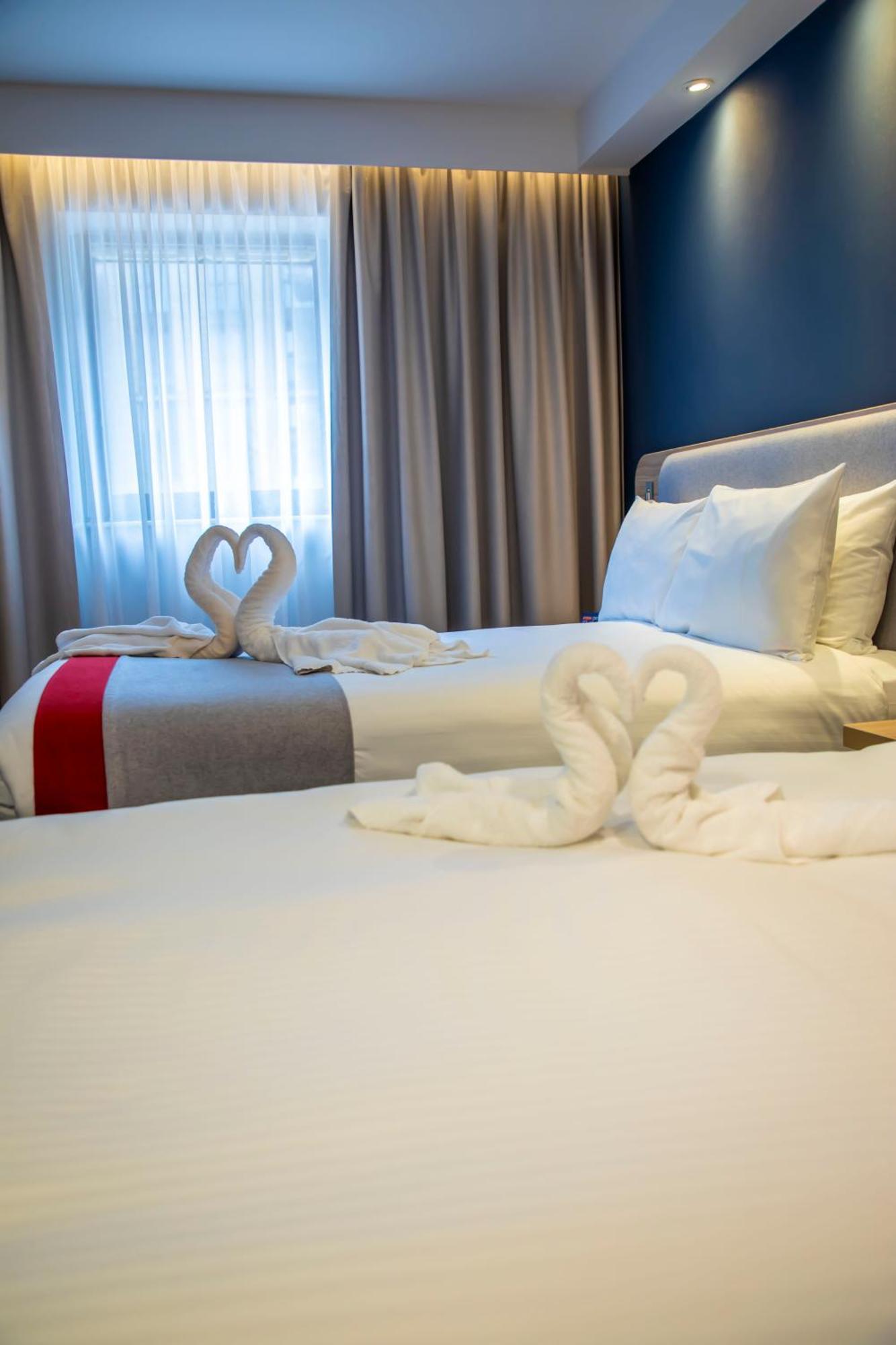 Holiday Inn Express Royal Docks By Ihg Лондон Экстерьер фото